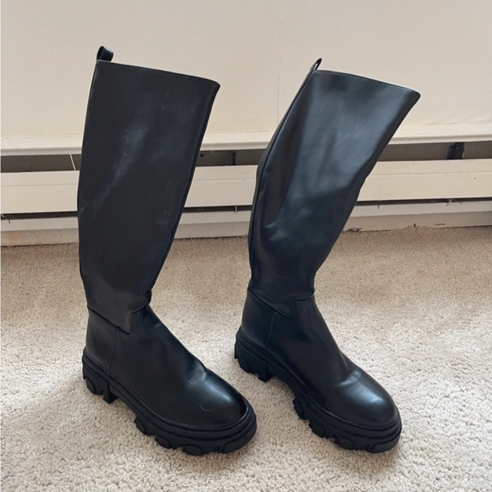 Black boots